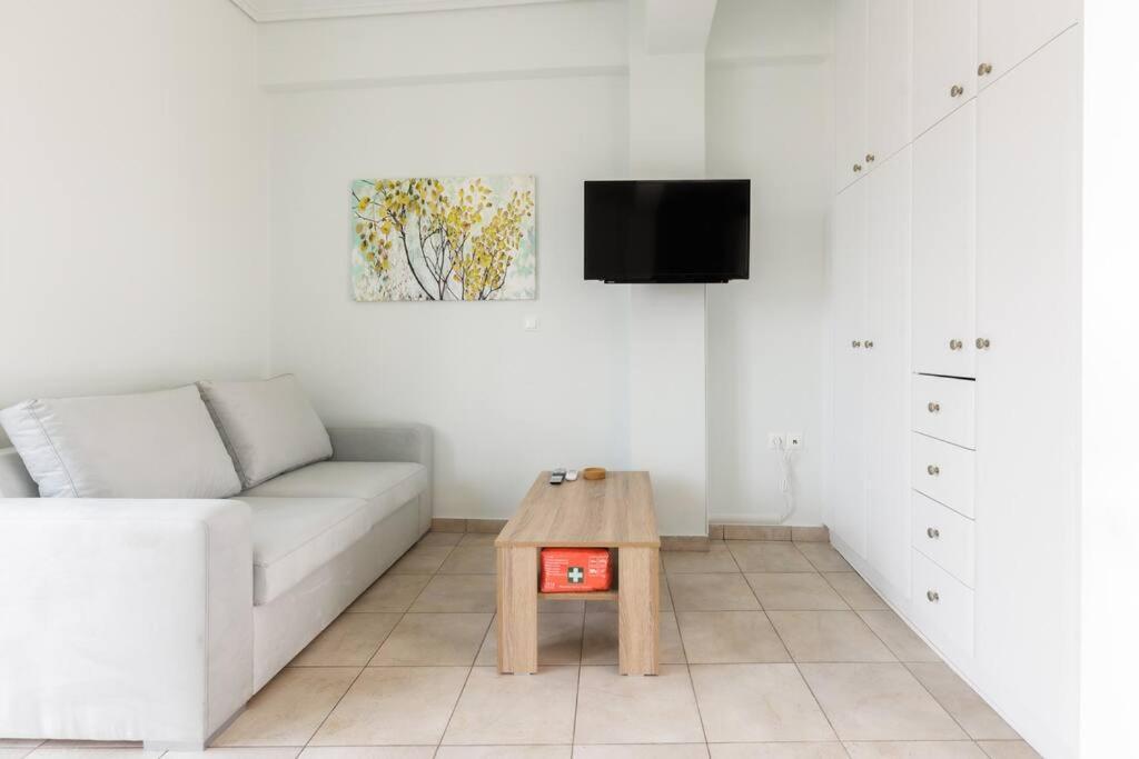 Adorable Sunny Studio With Private Balcony I アテネ エクステリア 写真
